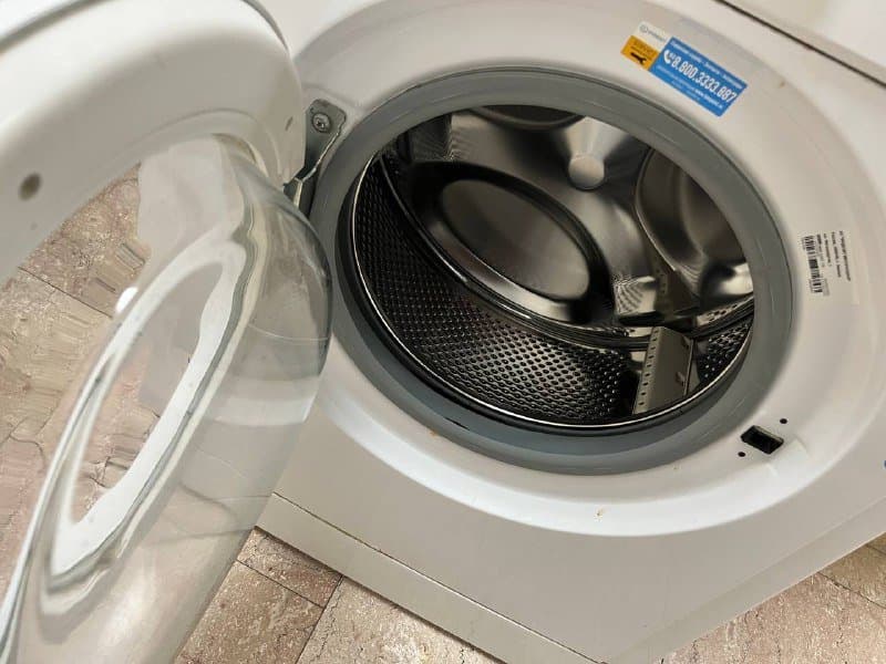 Стиральная машинка Indesit 2