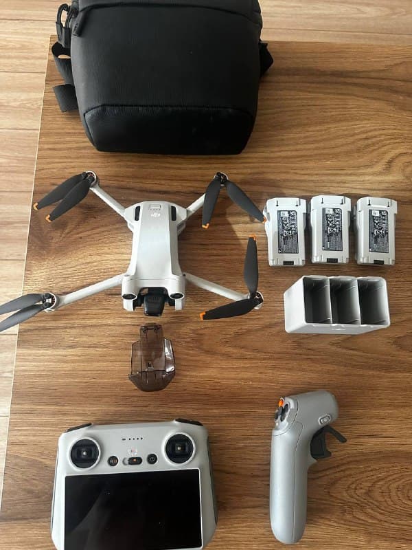 DJI Mini 3 Pro Fly More Combo, DJI Motion Controller 2