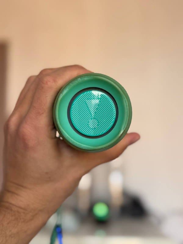 Музыкальная колонка JBL Flip 4 3