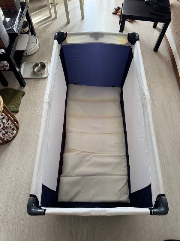 Складной манеж-кроватка 120x60