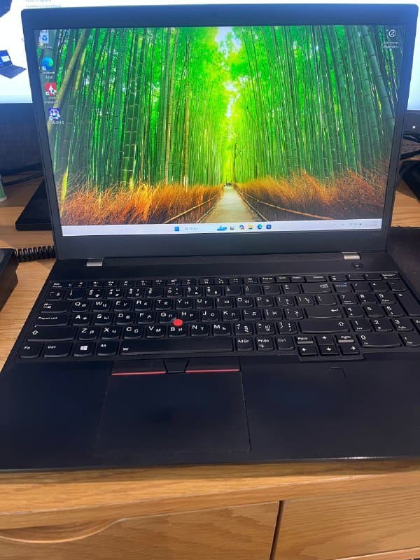Ноутбук Lenovo ThinkPad P15v Gen 2