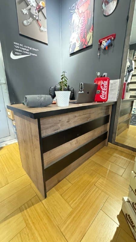 Стол деревянный с ящиками