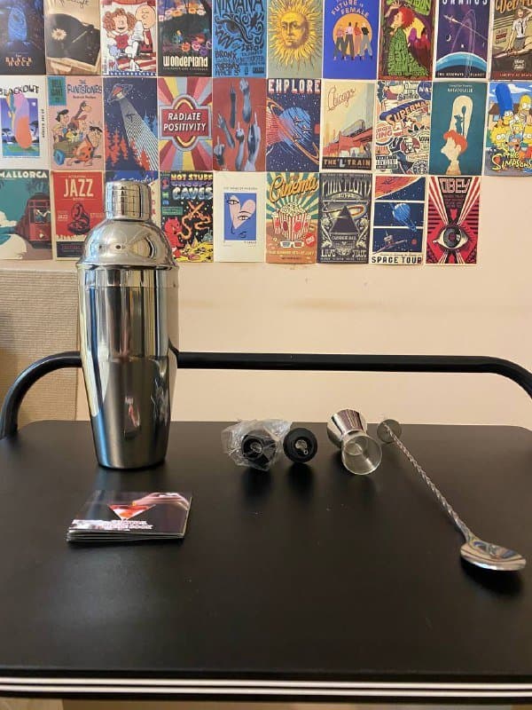 Шейкер для коктейлей с гейзерами и ложкой