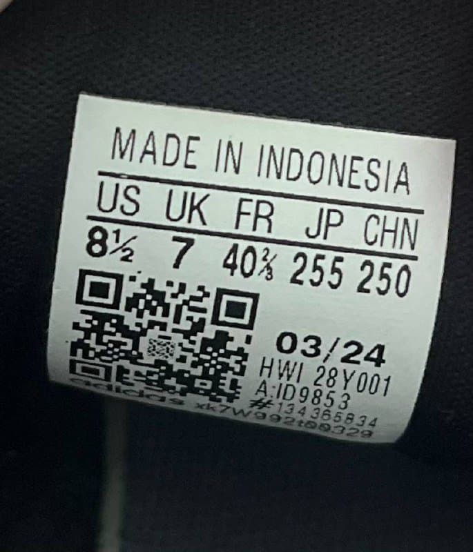 Мужские черные кроссовки Adidas новые 3