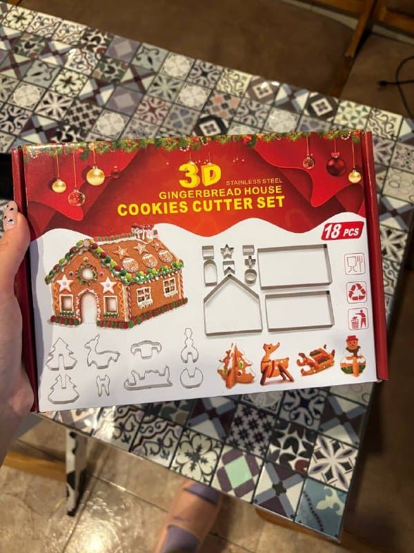 Форма для пряничного домика с специями