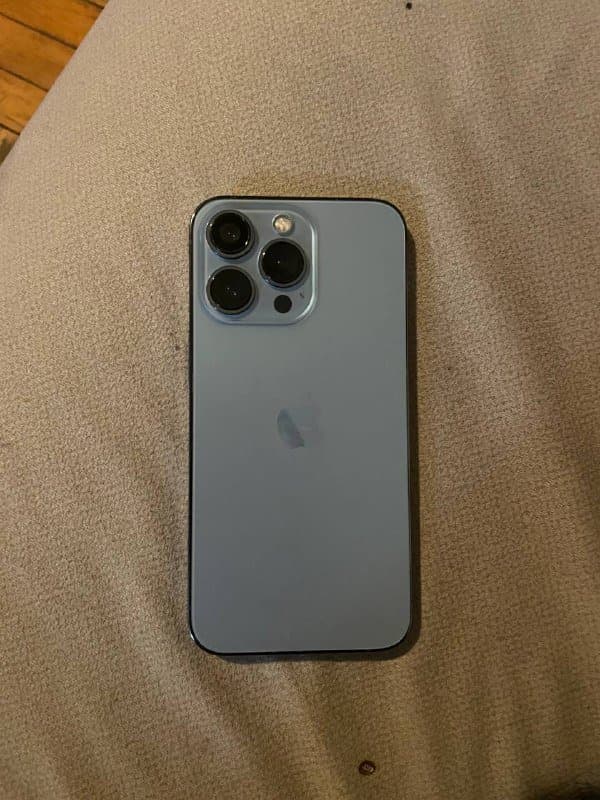 iPhone 12 mini, iPhone 13 Pro 1