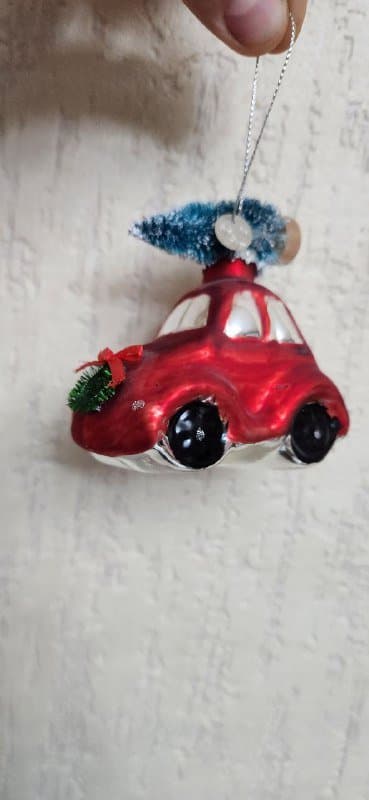 Игрушка ёлочная в виде машины