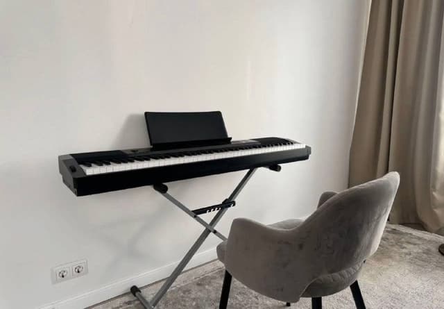 Цифровое пианино Casio CDP-220R с аксессуарами