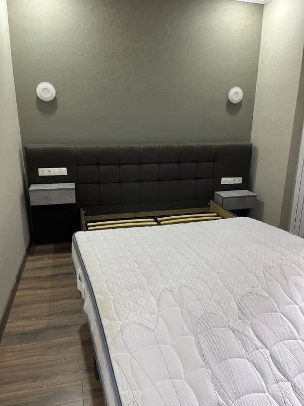 Кровать большая