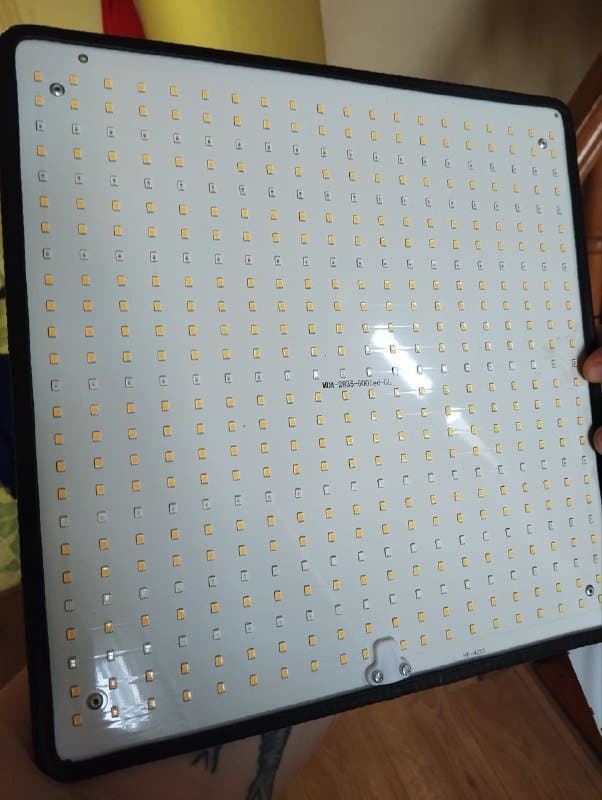 LED лампа для растений полный спектр 4