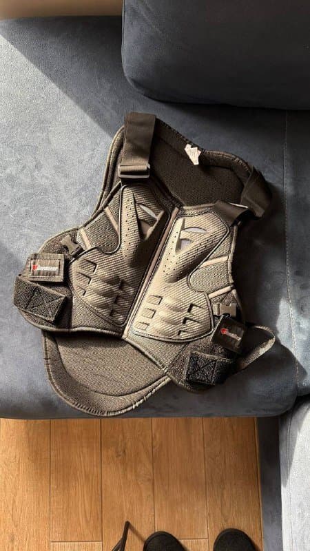 Защита размер L 1