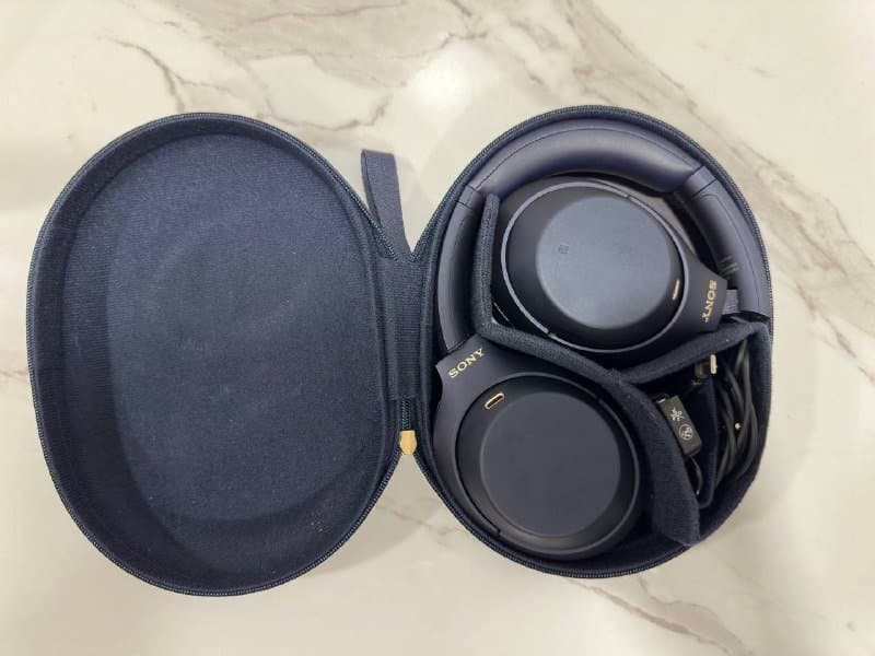 JBL Boombox 3, Sony WH-1000XM4 Blue наушники