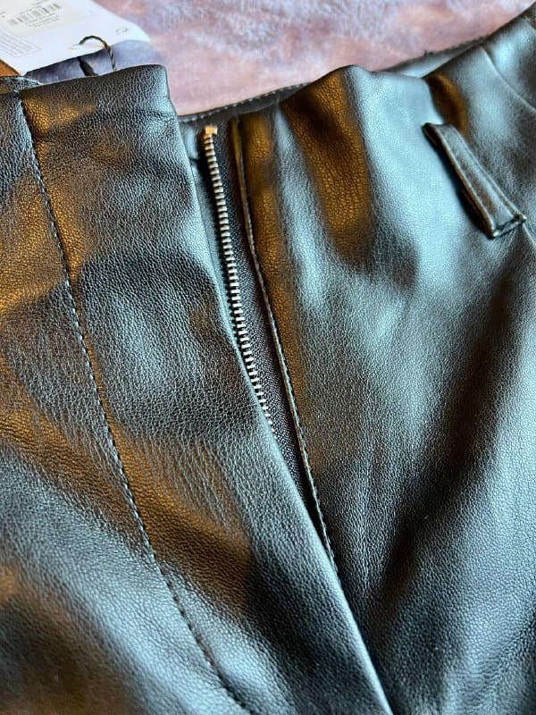 Женская кожаная юбка 36 размер 2