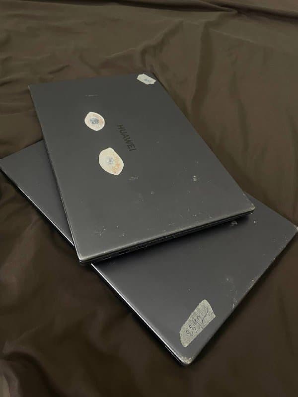 Два ноутбука Huawei на запчасти 1