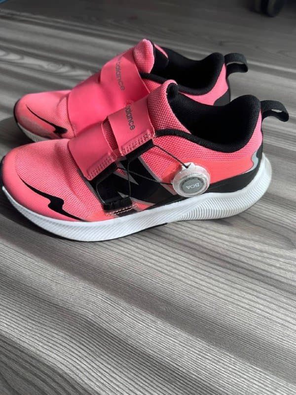 Женские кроссовки New Balance розовые, размер 37