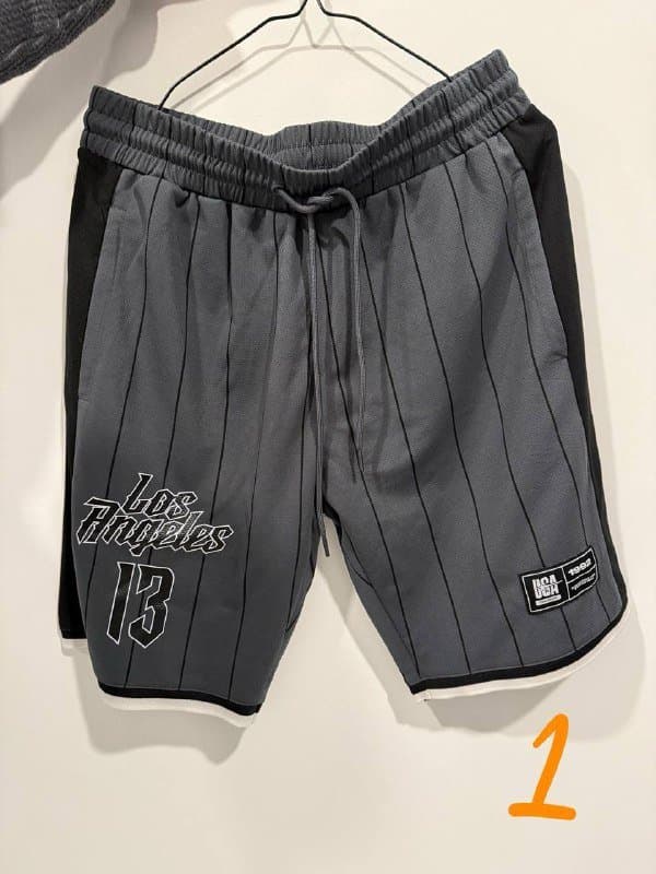 Спортивные костюмы L, рубашки поло M, винтажная рубашка M