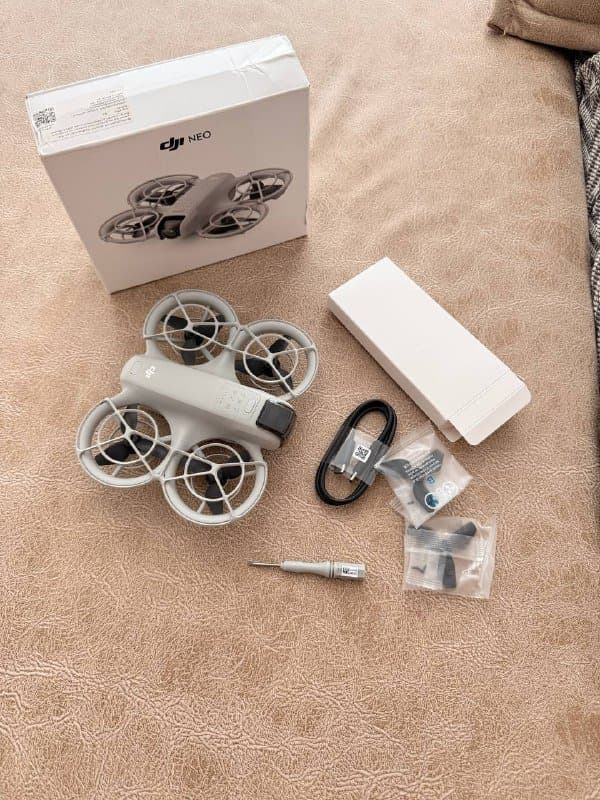 Дрон DJI NEO