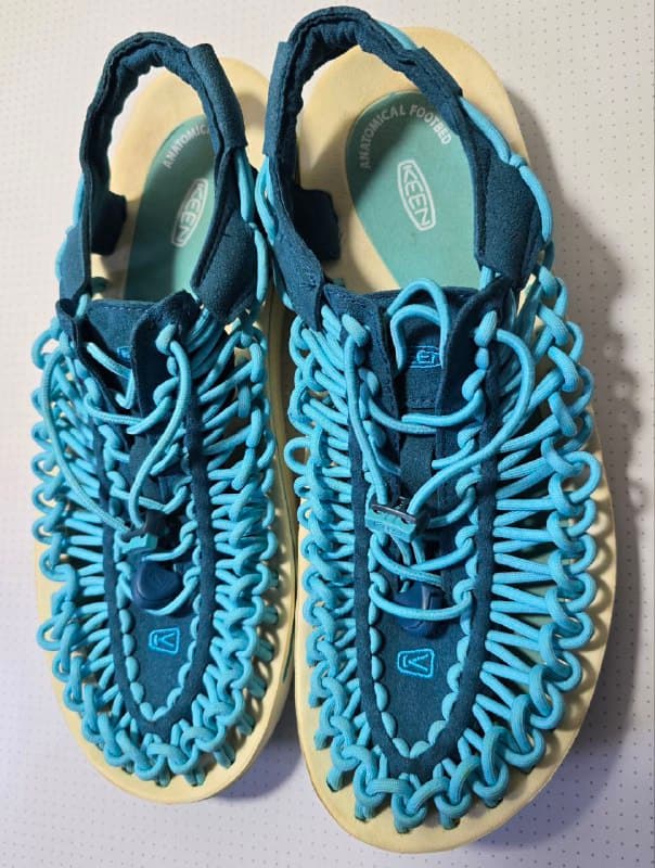 Keen Uneek сандалии размер 40,5