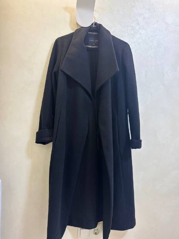 Пальто женское, мужская жилетка, мисти Victoria’s Secret, парфюм Yara, сумка Guess