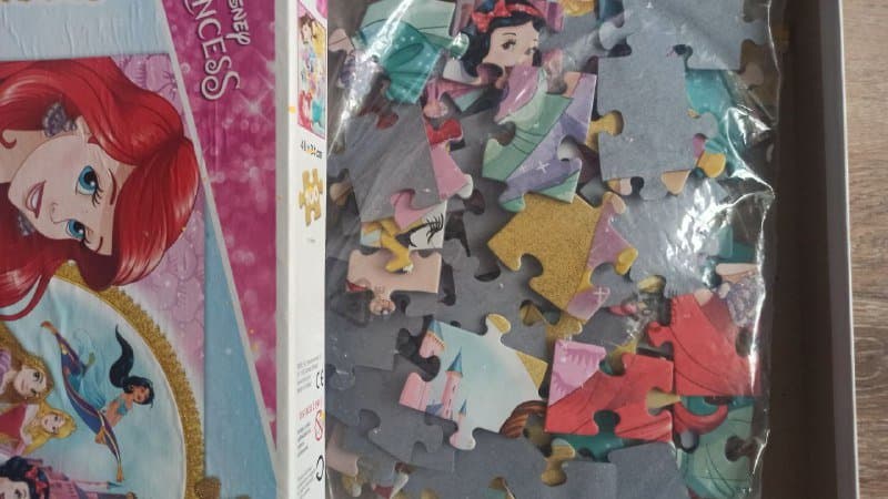 Развивающие кубики Никитина, пазлы принцессы и Венсдей 4