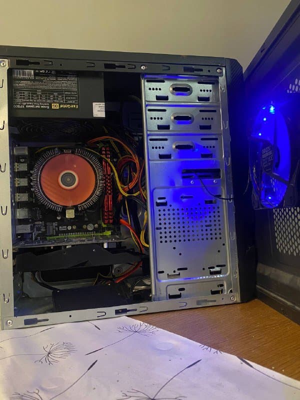 ПК с процессором Intel Xeon E5-2420, видеокартой NVIDIA GT630, 16ГБ ОЗУ