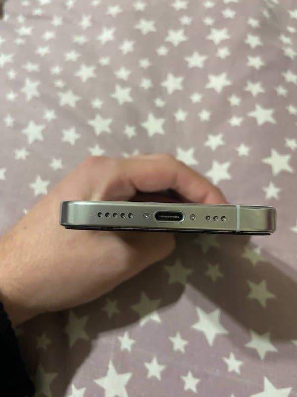 Iphone 16 Pro 256 GB 2