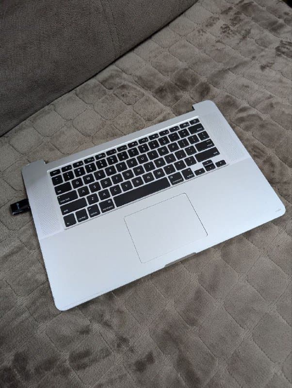 MacBook Pro 15" Retina без экрана