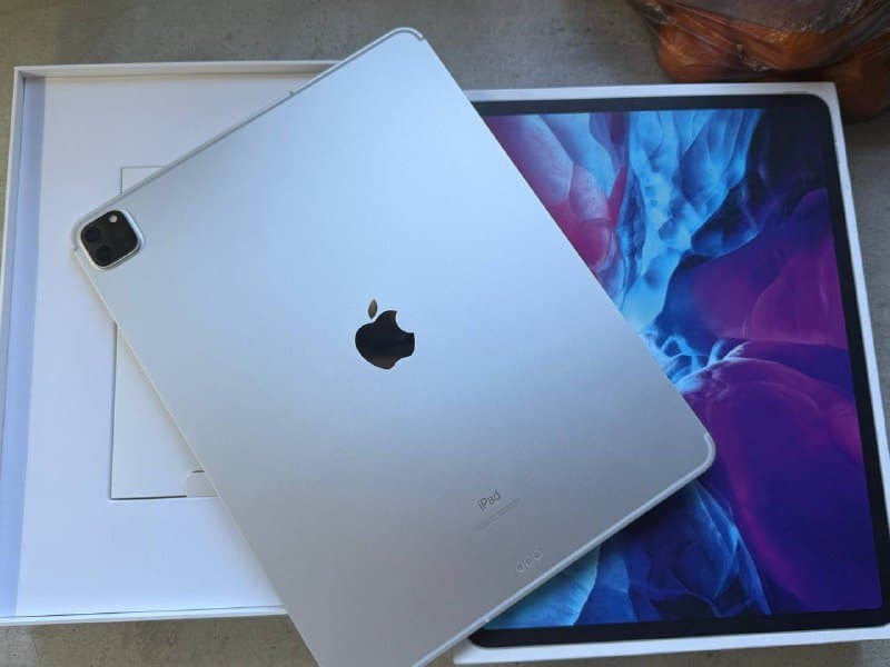 iPad Pro 12.9 128 Гб с симкартой 1