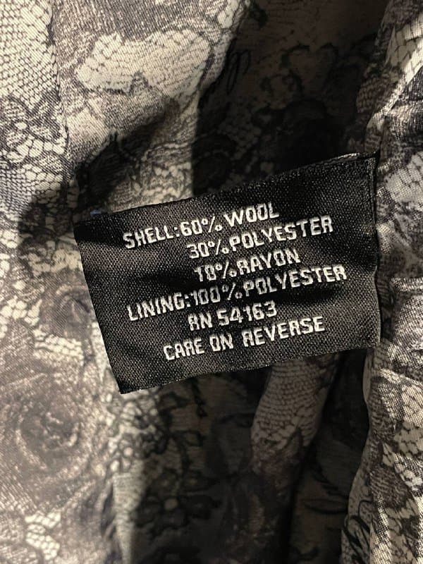 Чёрное приталенное женское пальто Guess 3