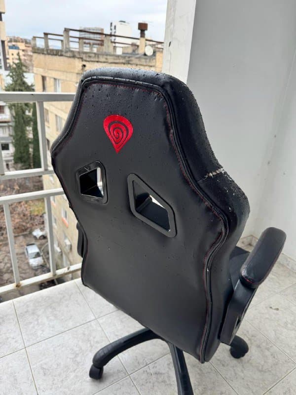 Игровое компьютерное кресло Genesis 2