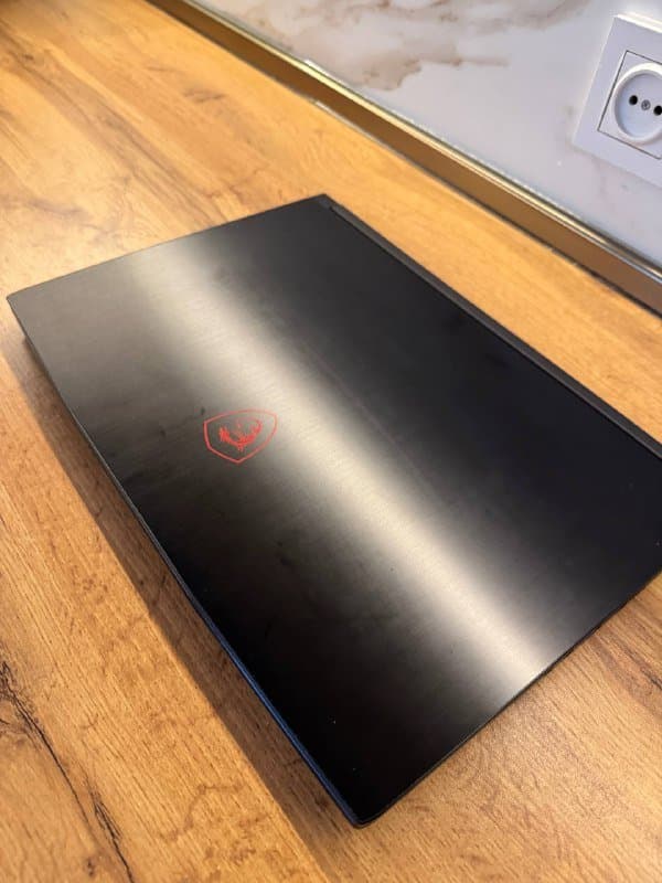 MSI MS-16R3 ноутбук для работы и игр 2