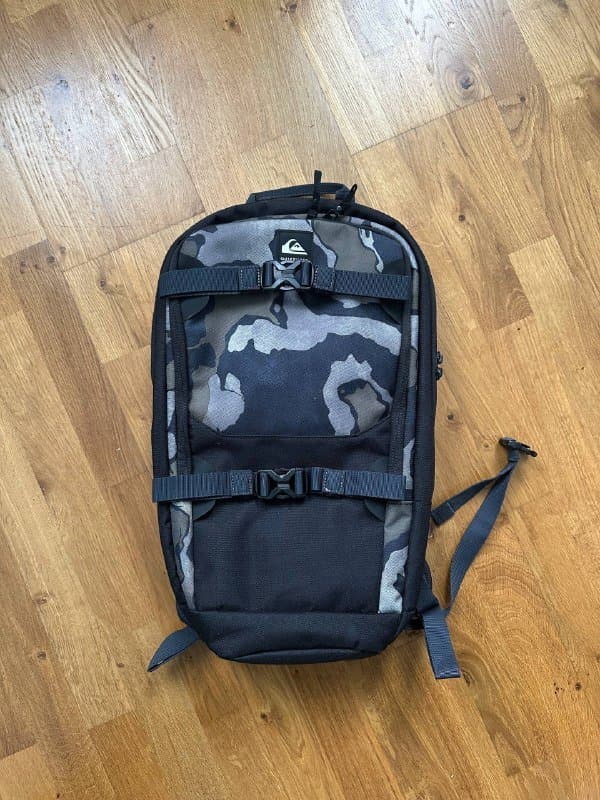 Сноубордический рюкзак Quiksilver Oxydized 16L