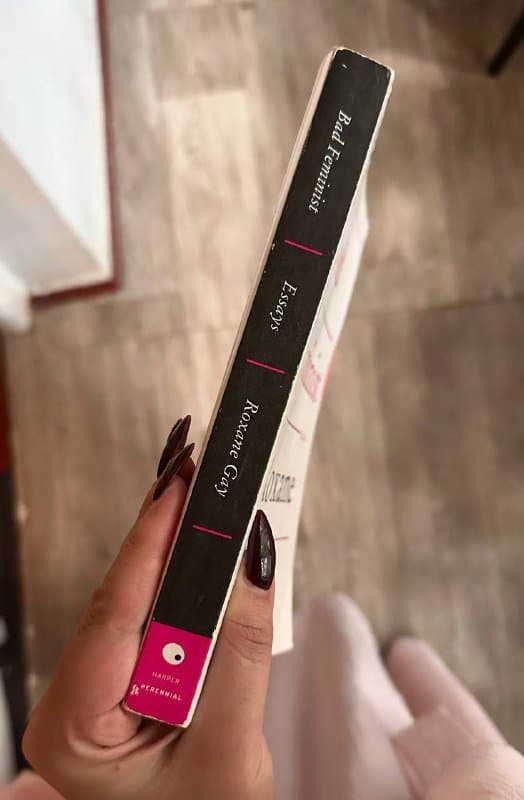 Книги на английском Bad Feminist, The Virgin Suicides 3