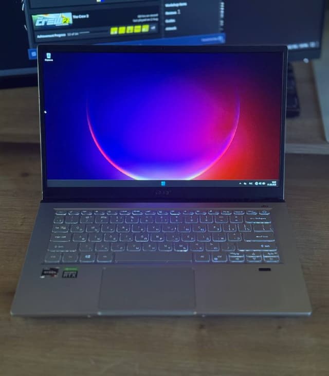 Игровой ноутбук Acer Swift X 14" Ryzen 5 RTX3050 16GB 512GB