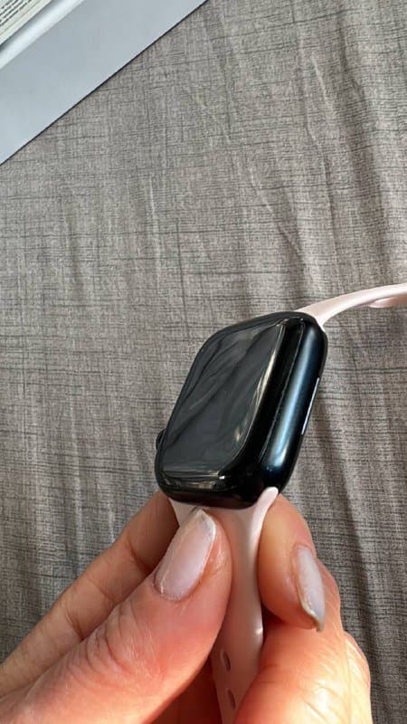 Apple Watch 7 серия с ремешком и кабелем 3