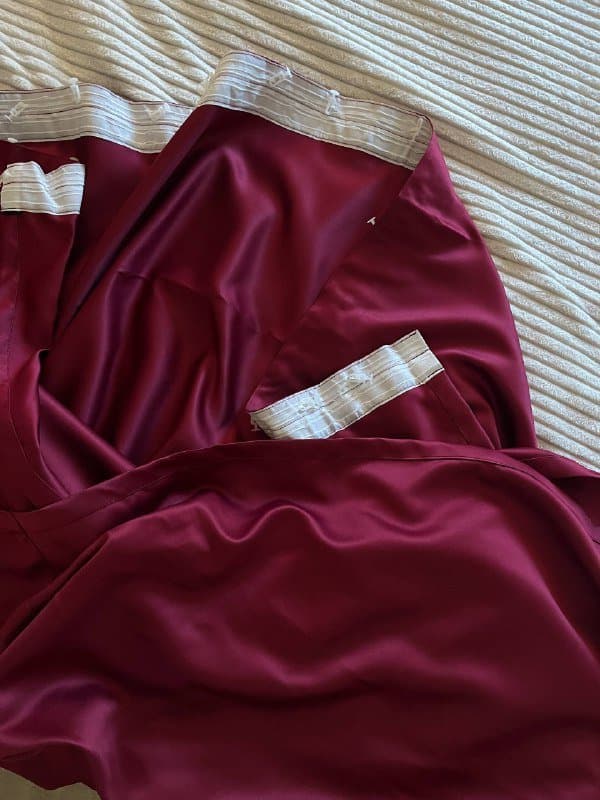 Штатив, отражающее стекло, штора, фитнес резинки, держатель, бигуди, бумага, краски, шнурки, шляпа 3