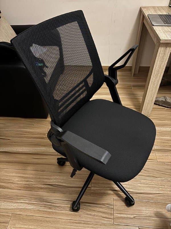 Кресло для работы JYSK, черное, регулируемое 1