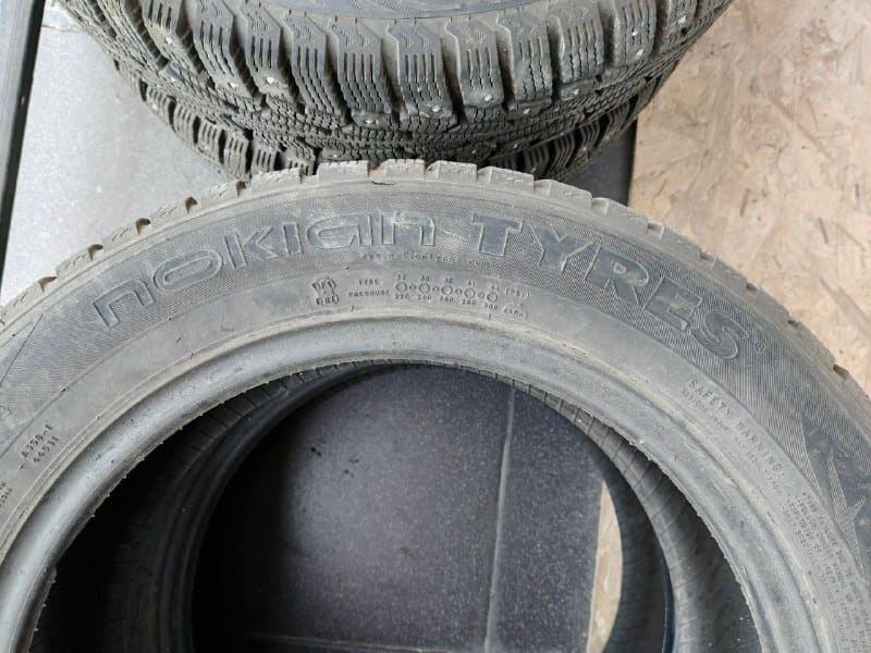 Зимние шипованные шины 195/55/15 комплект 3