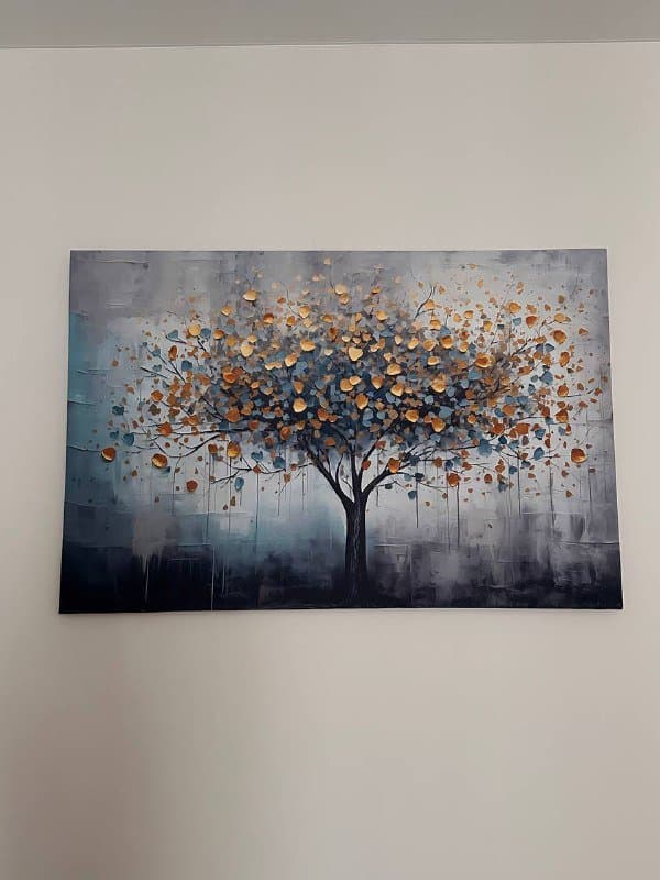 Картины большие и маленькая