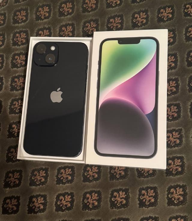 iPhone 13 128ГБ два телефона