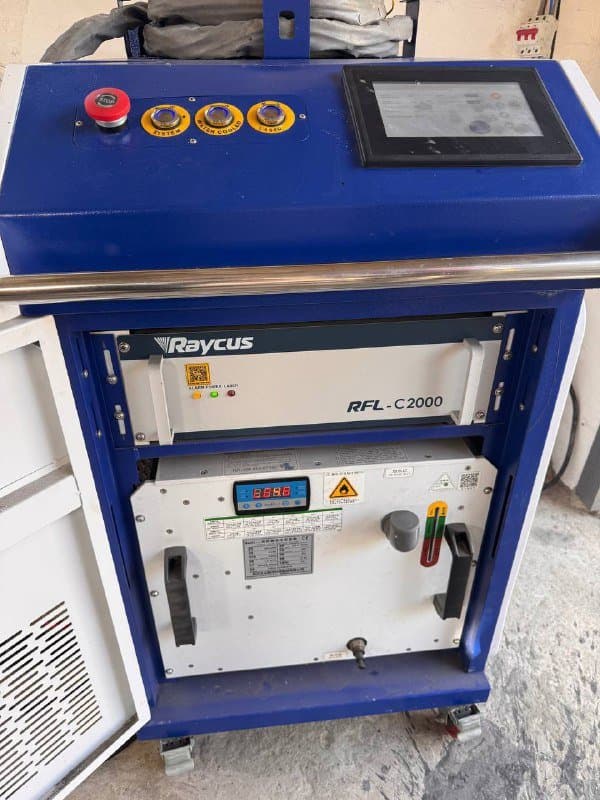 Лазерная установка Raycus RFL-C2000 3в1 сварка резка чистка
