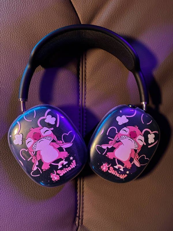 AirPods Max2 с чехлами стич