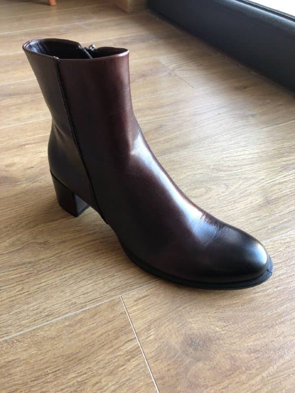Кожаные ботинки Ecco 40 р. 1