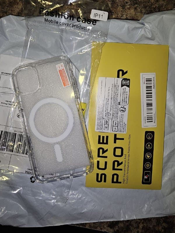 Чехол с MagSafe и 4 плёнки на iPhone 11