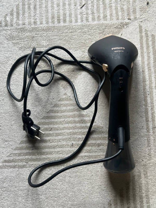 Отпариватель Philips 7000 Series 1