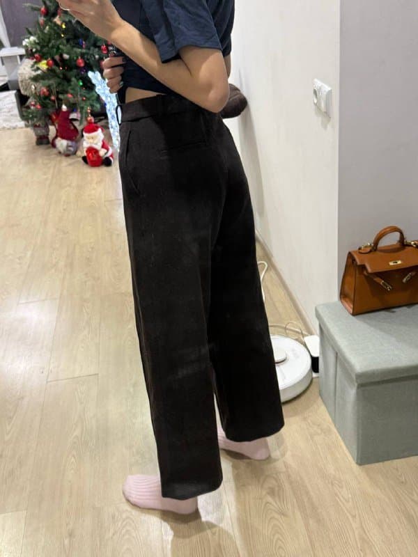 Пальто beige, топы синий и белый, коричневые штаны, черные джинсы, синяя блузка, синее поло, рубашка 5