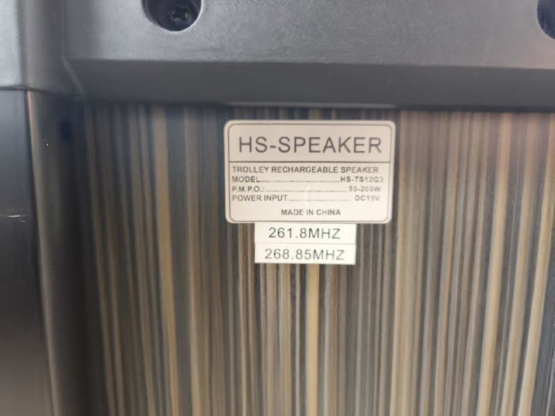 Колонка со встроенным аккумулятором, 2 микрофона 4