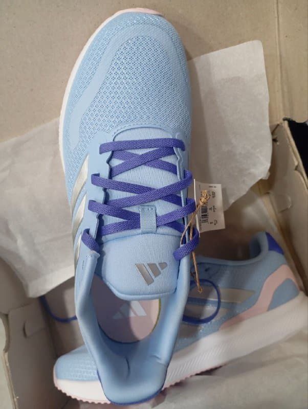 Кроссовки Adidas 39-39.5 женские новые 1