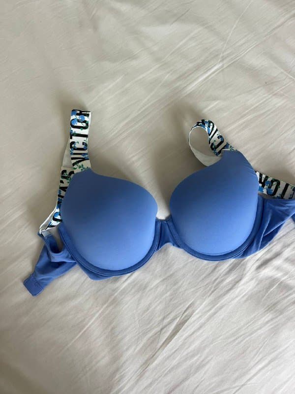 Нижнее бельё Victoria’s Secret 1