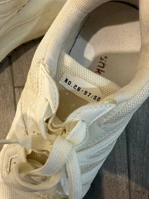 Кроссовки bershka белые 42 размер 3